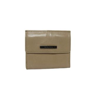 Small and Practical Camel Wallet Claudio Ferrici